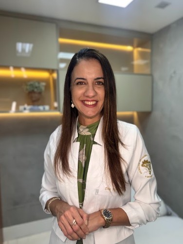 5- Dra. Naíla Nunes 